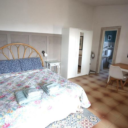 Ca' La Stella Sea-View Apartments Porto Azzurro Eksteriør bilde